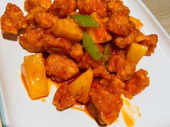 菠萝咕唠肉-弄堂小笼包(天津南开大悦城店)