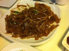 -新大咀港式茶餐厅(宝山万达店)