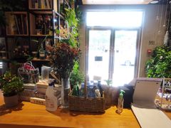 -ZING COFFEE 镜咖啡