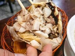 -金卯白肉罩火烧