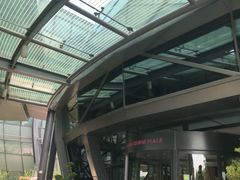 -上海滴水湖皇冠假日酒店