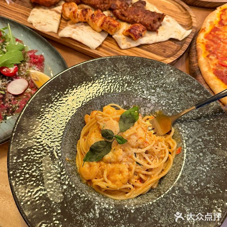 打卡世界义乌！不要错过这家花园西餐厅...！