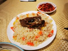 精品手抓饭-巴扎美食·新疆菜·西域歌舞表演餐厅(新疆大厦店)