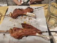 吮指羊排-月半小炉焖烤