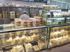面包甜点陈列柜-白玉兰食品(甜云店)