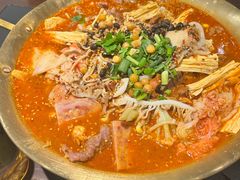 -张翻越·川渝冒菜·武汉黑鸭煲(城北万象城店)