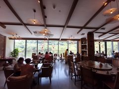 大堂-芳草地度假酒店·野炉中餐厅