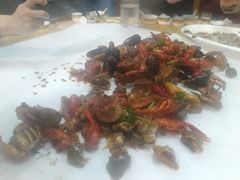 手抓海鲜-1910老鲁味海鲜·戳子肉·青岛菜(金沙滩店)
