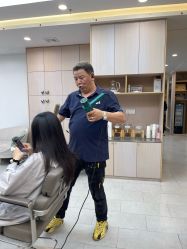 -首脑美发沙龙