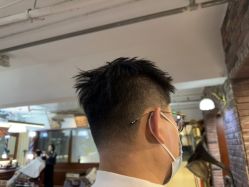 -BarberKiNG男士理发馆Barbershop