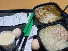 -蒙自源米线大王(东站店)