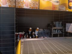 -麦当劳(中二横路店)