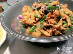 -江渔儿酸菜鱼(映月湖环宇城店)
