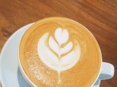 香草拿铁-Fridi Patisserie Cafe