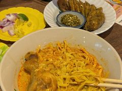 -Ongtong Khaosoi Ari Branch