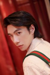 -变画·发型STUDIO