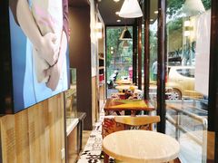 用餐区-金凤成祥(东直门现烤面包店)