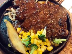 -玛格萝妮比萨屋(四平店)