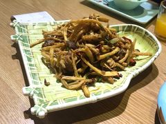 香酥茶树菇-老妈私房鱼头(欧洲城店)