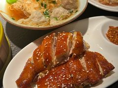 -蝴蝶里·粤菜·点心(滨江龙湖店)