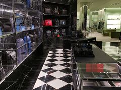 -PRADA普拉达(德基广场店)