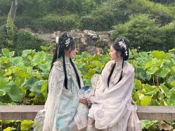 -一揽芳华汉服旗袍体验馆(拙政园店)
