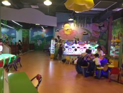 -菲菲羊乐园(苍南银泰城店)