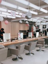 -Z.X HAIR SALON张新美业