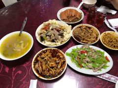 清炖母鸡汤-老丘丘(较场口店)