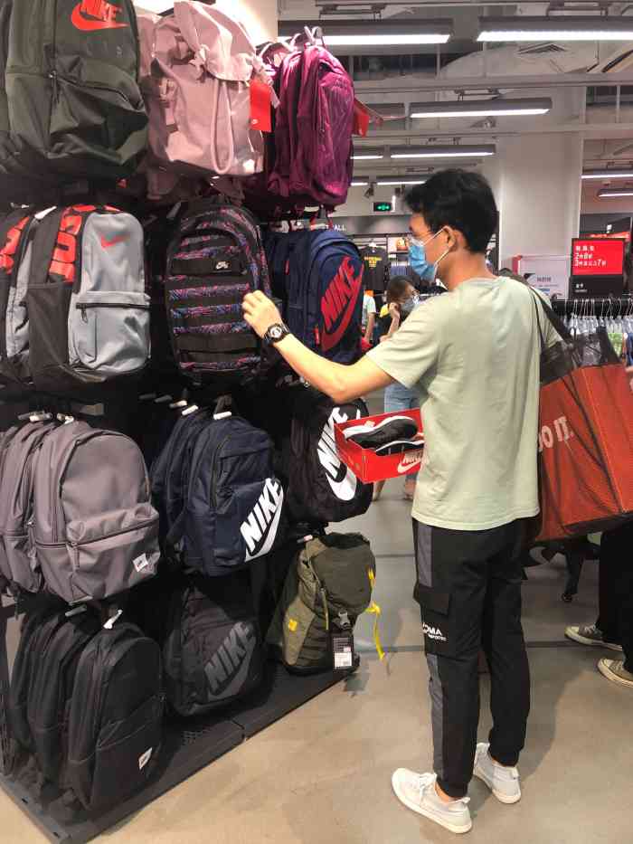 耐克nike(天河城百货店)-"感觉还是在耐克店里能挑出些称心的,现在有.