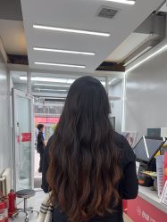 -朗峰专业美发沙龙