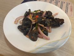 -花馬肆.云南过桥米线(汉神购物广场现场熬汤店)