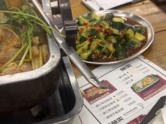 -后街佬·炭火鲜鱼杂(南城店)