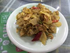 -天天向上素食餐厅(五台山店)