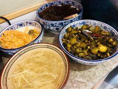 -镇南锅盖面馆(解放路店)