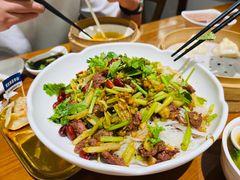 小炒黄牛肉拌粉-包小笼·金牌汤包(中山路店)