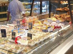 -巴黎贝甜(大宁国际商业广场店)