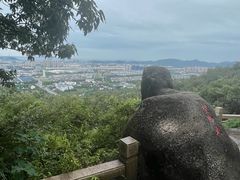 -灵岩山风景区