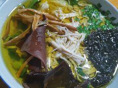 -越洋肖氏老米线(杨家坪店)