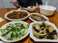 红烧小鱼-山里人家土菜馆(茅山店)