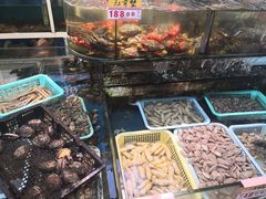 -鑫悦楼煎蟹·16年海鲜大排档