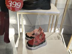 -云柏鞋业(十里堡店)