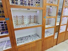 -沪睛眼镜蔡司官方授权店(金桥佳林路店)