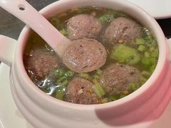 芹菜牛双丸汤-陈鹏鹏潮汕菜(宝安机场T3航站楼店)