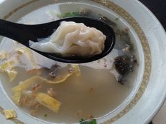 早餐鲜肉小馄饨-永和大王(长寿路店)