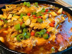 雅菲铁板臭桂鱼-YAFEE雅菲·粤菜·湘菜·融合菜(魏公村店)