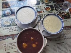 -周大娘牛乳(旧寨古村总店)