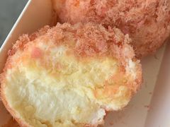 白桃风味小贝-鲍师傅糕点(大沽南路店)