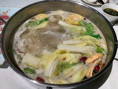 滋补养生鲜鸡汤-红门金汤·港式火锅(英皇集团中心店)
