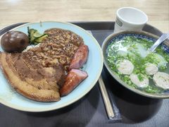 -巷仔内·台湾卤肉饭(七宝店)